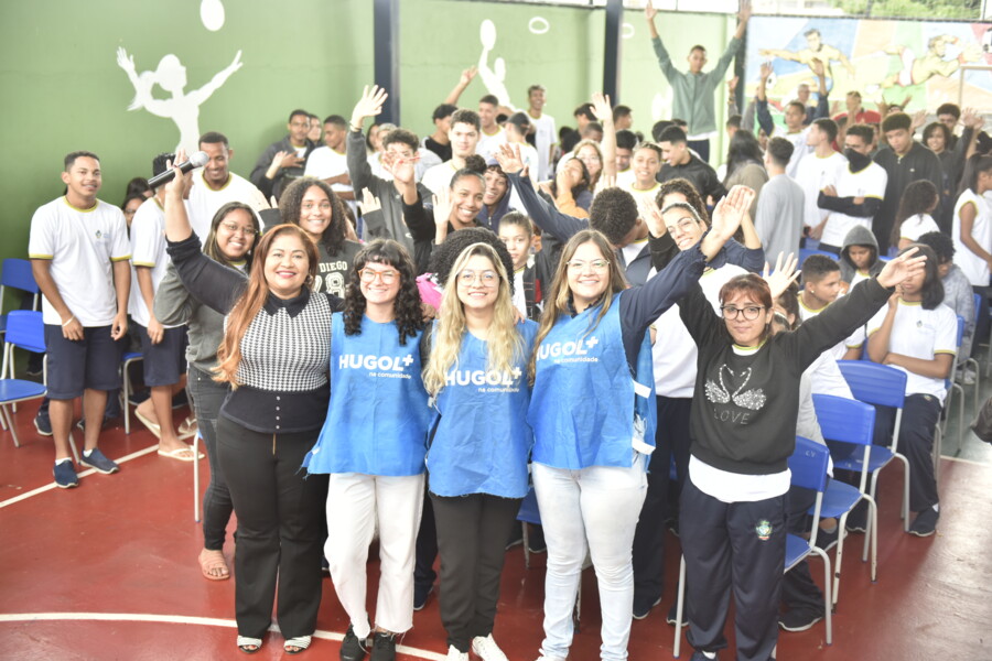 saude-mental-na-adolescencia-e-o-tema-abordado-em-acao-do-projeto-hugol-nas-escolas