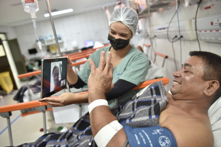 visitas-virtuais-contribuem-para-melhor-recuperacao-dos-pacientes-no-hugol