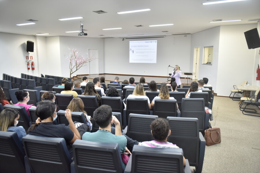 hugol-realiza-o-iii-nivel-do-letramento-cientifico-para-producao-de-pesquisas