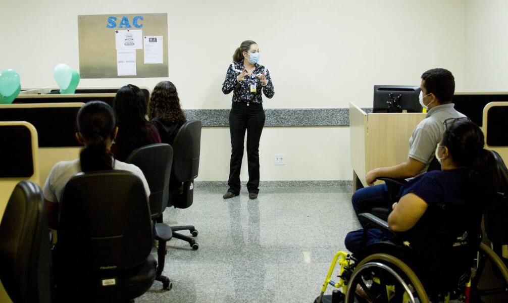 saude-do-trabalhador-do-crer-cipa-realiza-acao-preventiva-junto-ao-servico-de-atendimento-ao-cliente