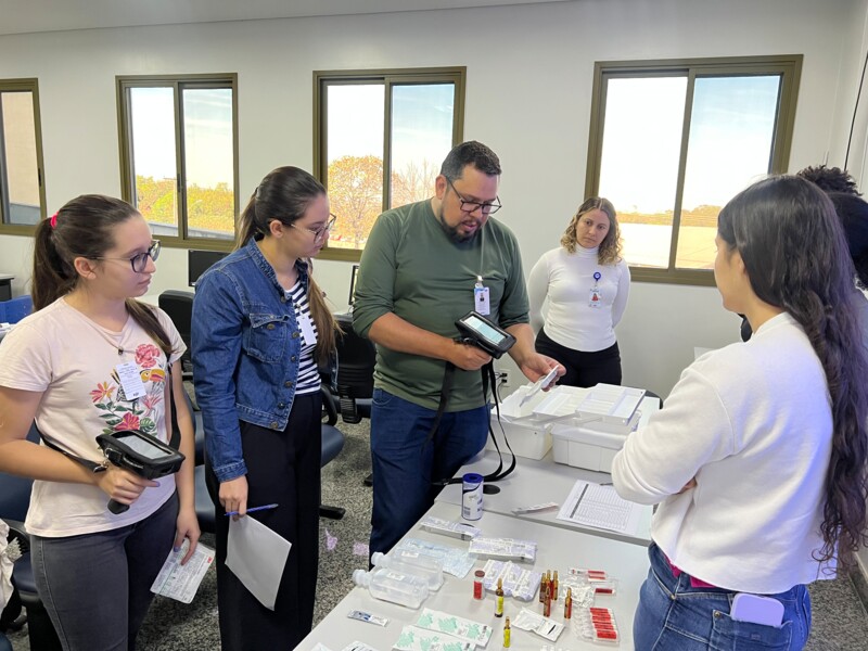 colaboradores-do-setor-de-farmacia-do-hecad-participam-de-oficinas-sobre-controle-de-estoque
