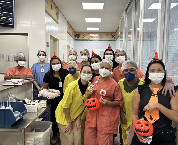 sciras-do-hecad-realiza-conscientizacao-sobre-infeccoes-primarias-de-corrente-sanguinea-em-clima-de-halloween