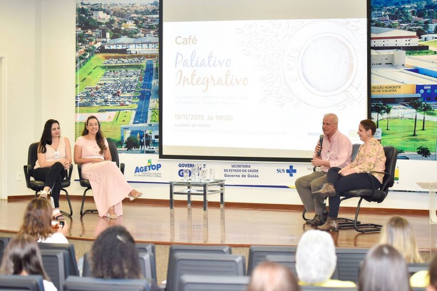 hugol-sedia-evento-regional-sobre-cuidados-paliativos