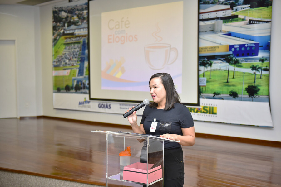 hugol-homenageia-160-colaboradores-na-16-edicao-do-cafe-com-elogios