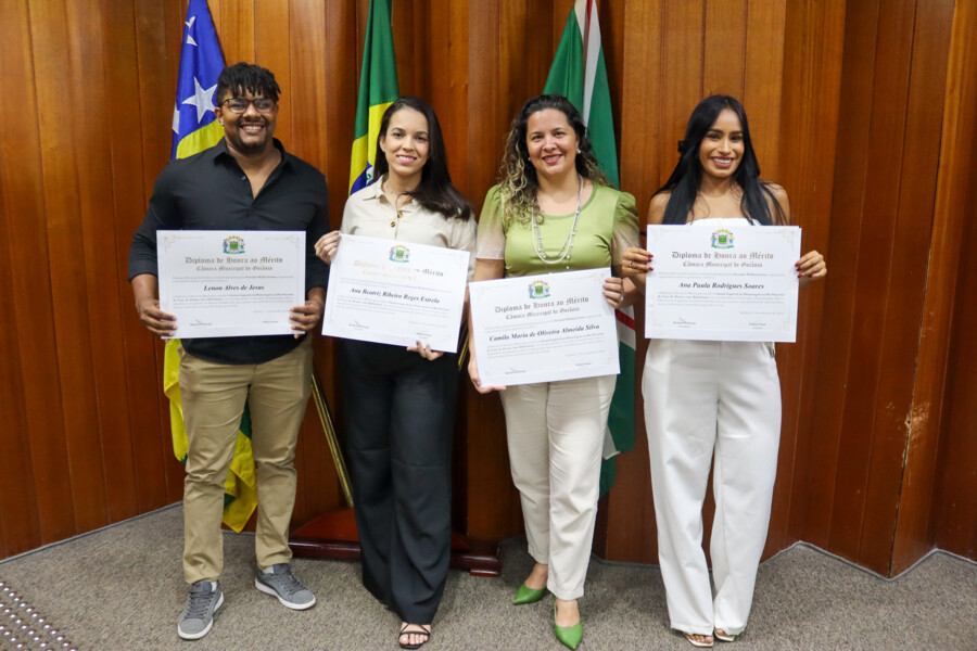 equipe-da-rede-teia-e-homenageada-pela-camara-municipal-de-goiania-em-uma-sessao-especial-pelo-dia-nacional-de-luta-da-pessoa-com-deficiencia