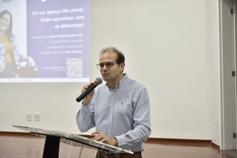 hugol-realiza-palestra-sobre-o-poder-da-gentileza-na-experiencia-humana
