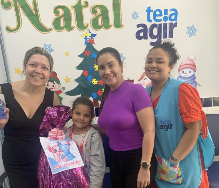 acao-de-natal-da-unidade-anapolis-da-rede-teia-encanta-e-realiza-sonhos-das-criancas