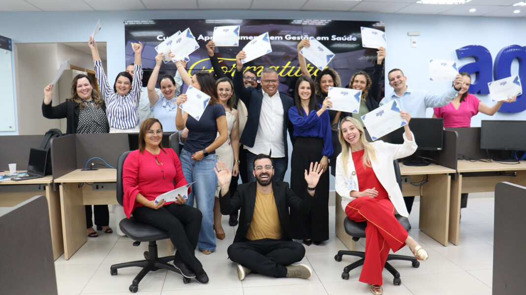 ensino-agir-realiza-a-formatura-da-4-turma-do-programa-de-aprimoramento-em-gestao-em-saude