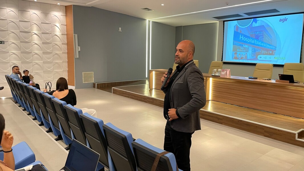 hecad-realiza-aula-sobre-gestao-de-custos-para-residentes-medicos-e-colaboradores