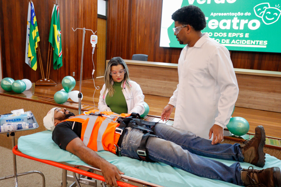 abril-verde-no-crer-tem-teatro-e-conscientizacao-sobre-seguranca-no-trabalho
