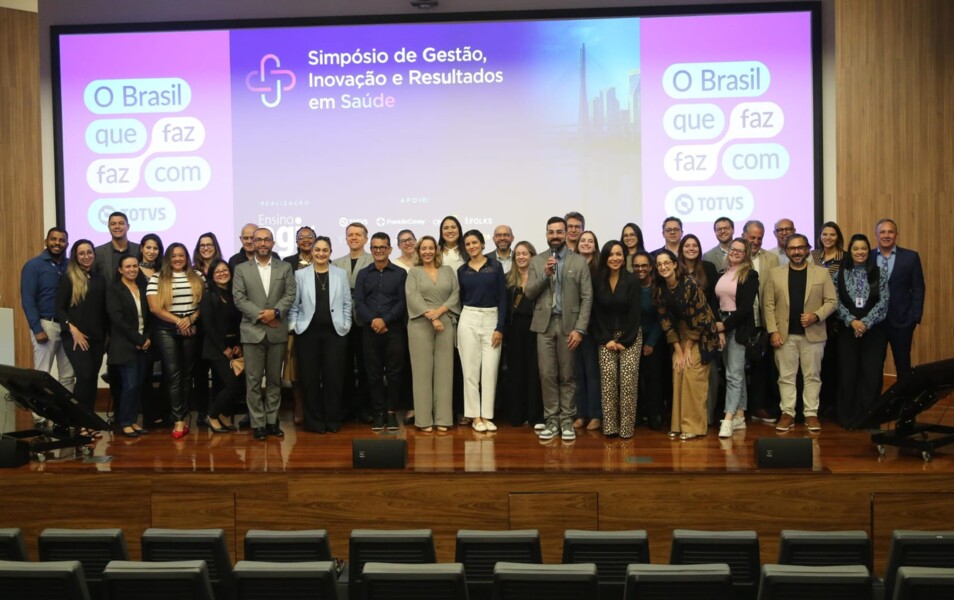 ensino-agir-realiza-simposio-sobre-gestao-inovacao-e-resultados-em-saude-em-sp