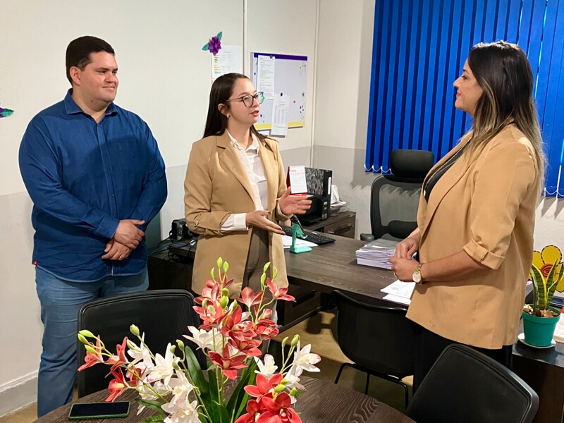 diretoria-da-policlinica-estadual-da-regiao-rio-vermelho-visita-a-secretaria-municipal-de-saude-e-a-regional-de-saude-rio-vermelho