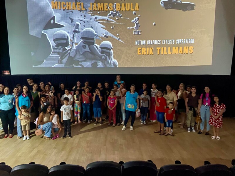unidade-anapolis-da-rede-teia-agir-realiza-sessao-de-cinema-inclusivo-em-parceria-com-o-territorio-cultural