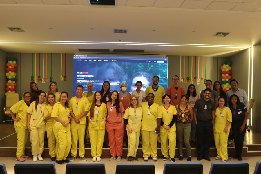 hecad-promove-cinema-dos-colaboradores-para-bem-estar-da-equipe-hospitalar
