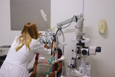 novo-equipamento-reforca-atendimento-em-oftalmologia-no-hds
