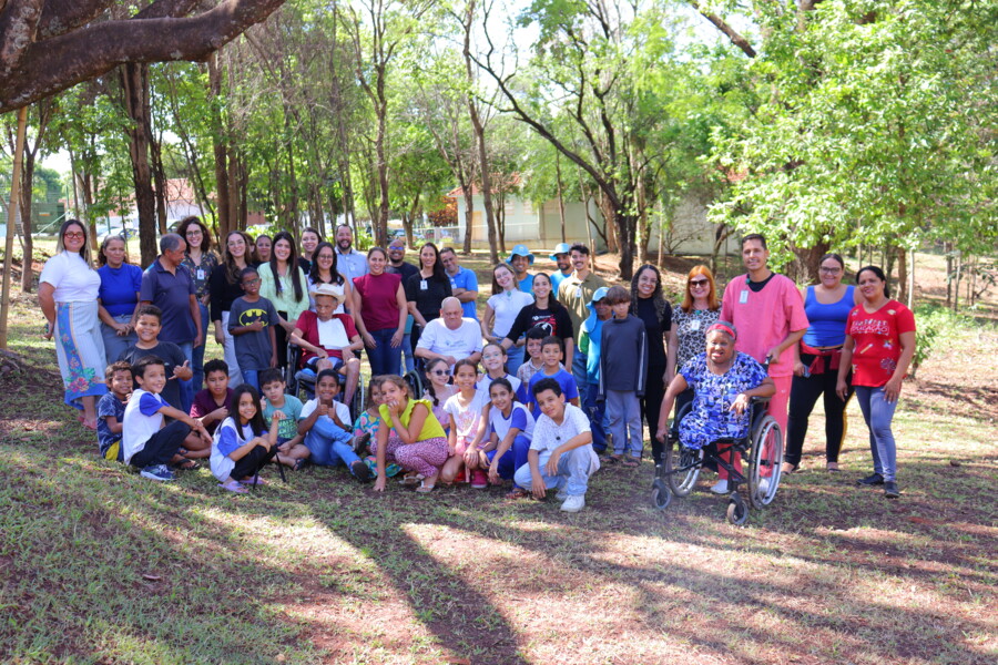 hds-realiza-mais-uma-edicao-do-projeto-plante-e-encante-com-pacientes-moradores-e-estudantes