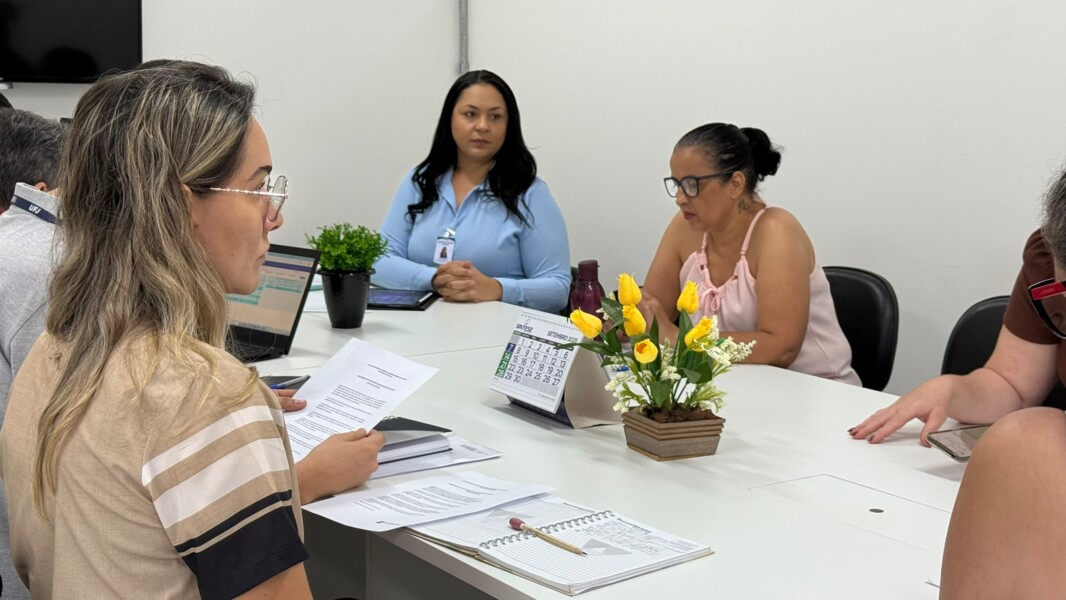 encontro-entre-equipes-do-hej-e-universidade-federal-de-jatai-fortalece-a-educacao-e-acessibilidade-na-saude