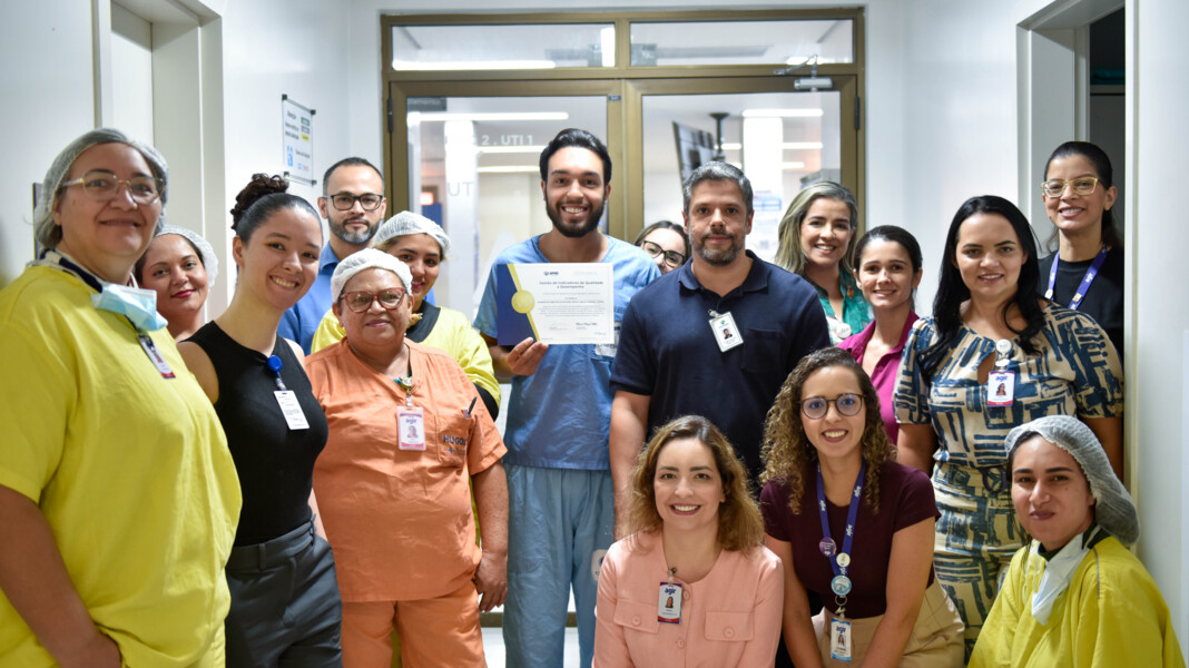 hugol-realiza-entrega-de-certificados-do-projeto-epimed-nas-utis-adulto