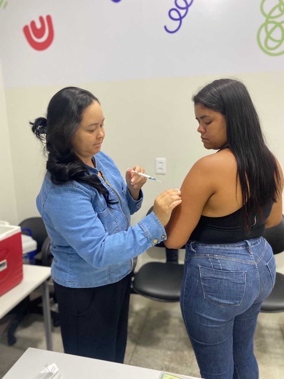 unidade-teia-de-senador-canedo-realiza-acoes-de-prevencao-e-cuidado-a-saude-da-mulher-durante-o-outubro-rosa