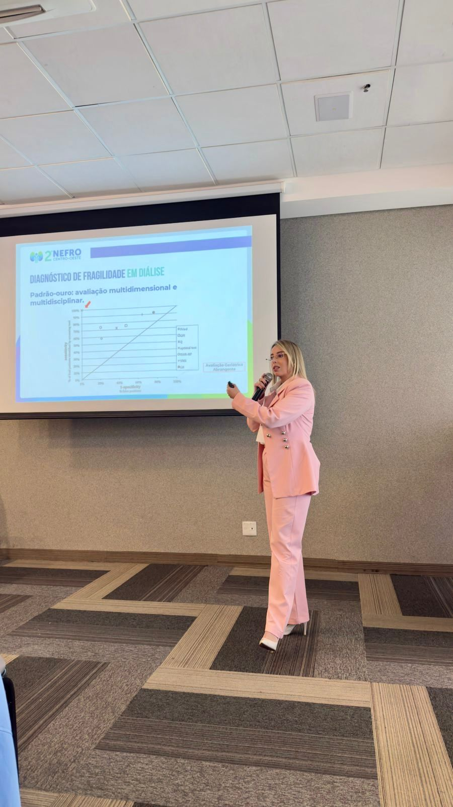 hecad-participa-do-2-nefro-centro-oeste-com-atuacao-destacada-em-palestra