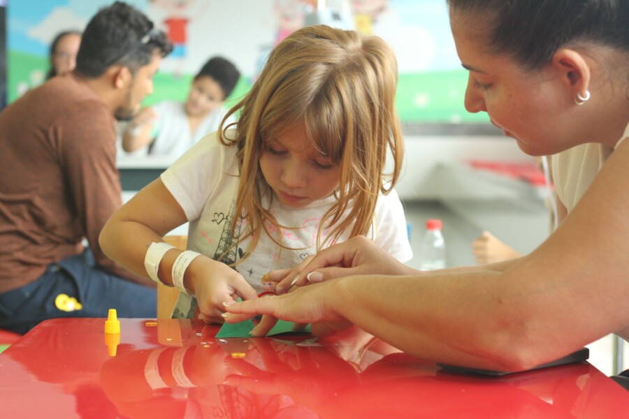 hecad-inicia-acoes-natalinas-com-os-pacientes