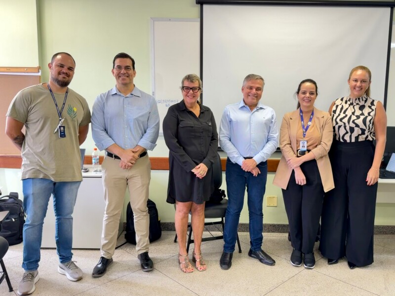 semus-vitoria-realiza-visita-institucional-durante-o-processo-de-transicao-da-gestao-para-a-agir