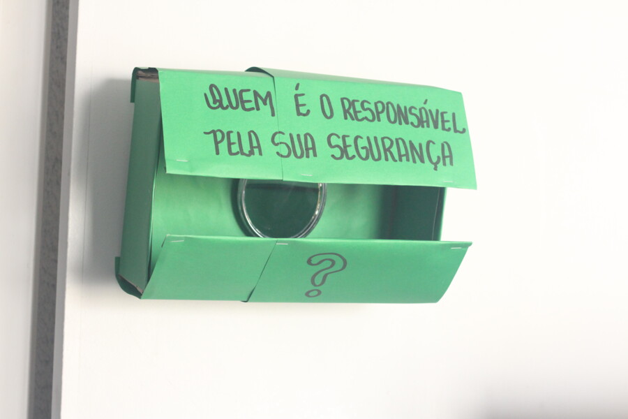 um-olhar-no-espelho-pela-seguranca-sesmt-promove-acao-adorno-zero-no-hecad