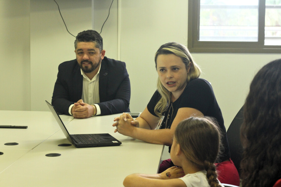 podfalar-aproxima-pacientes-da-gestao-e-fortalece-o-cuidado-humanizado-no-hecad