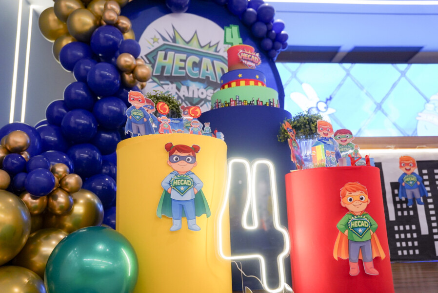 hecad-celebra-quatro-anos-com-solenidade-e-homenagens-aos-herois-do-cuidado