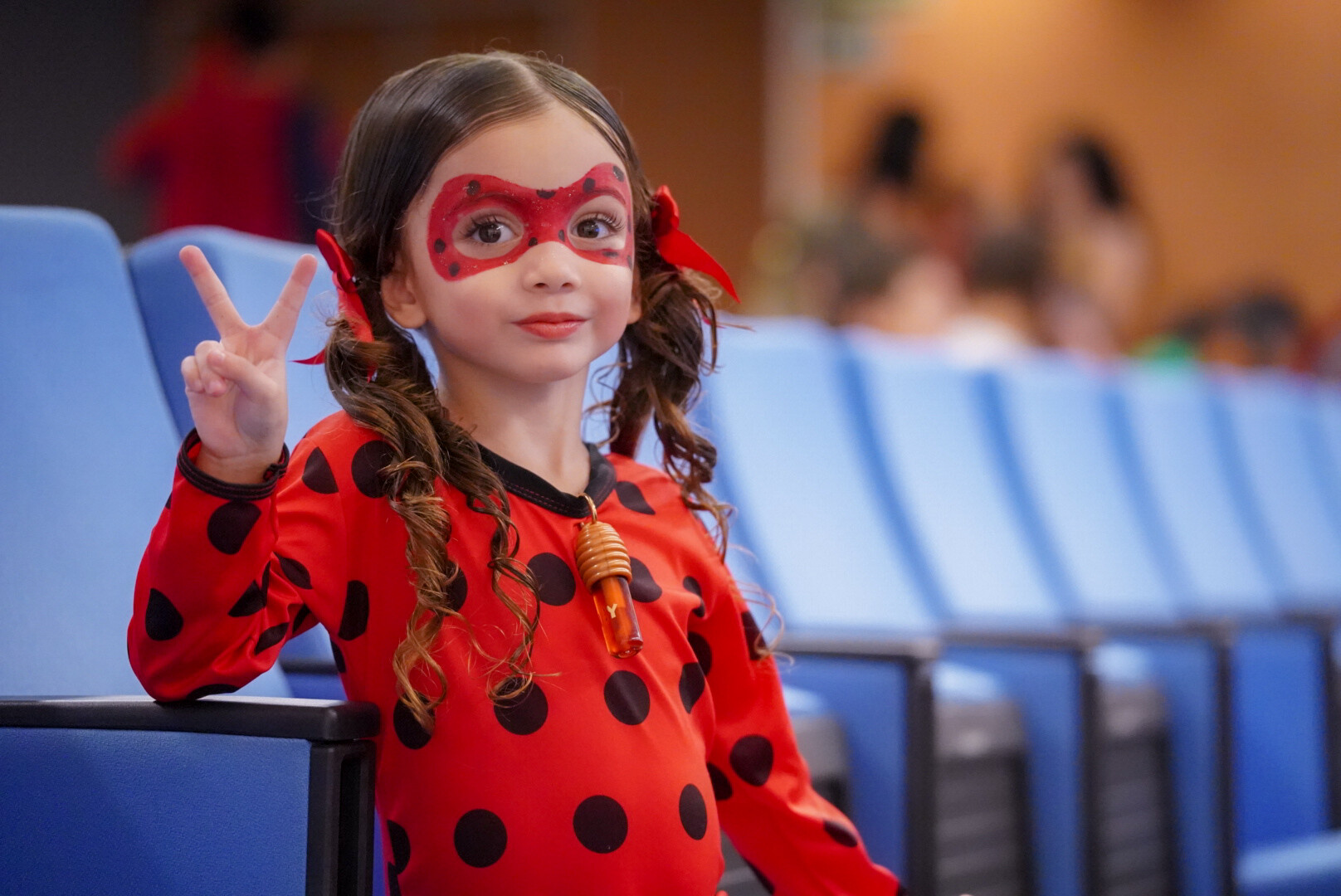 super-herois-invadem-o-hecad-e-transformam-a-rotina-dos-pacientes-em-uma-tarde-de-alegria