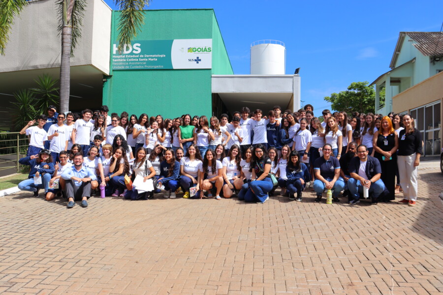 hds-recebe-estudantes-do-colegio-marista-em-uma-manha-de-afeto-e-aprendizado-com-pacientes-moradores