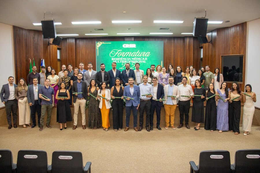 crer-celebra-formatura-de-residentes-medicos-e-multiprofissionais