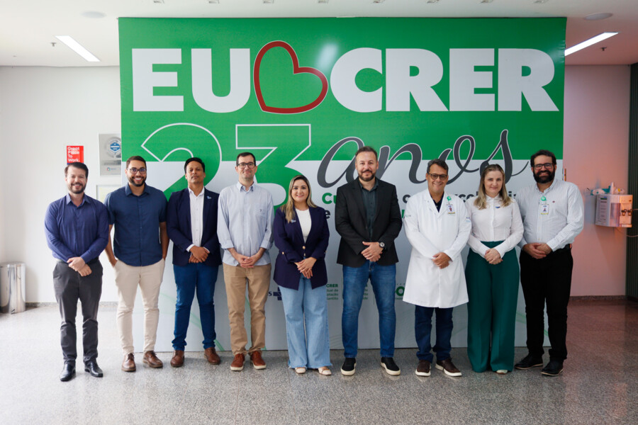 consultor-de-projeto-de-melhoria-de-processos-visita-o-crer-para-acompanhamento