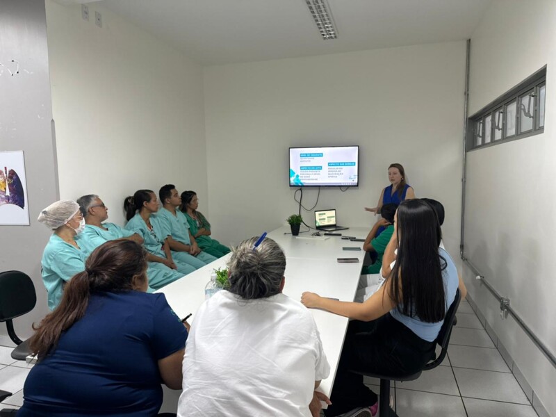 profissionais-do-hospital-estadual-de-jatai-participam-de-treinamento-sobre-tratamento-de-feridas-e-coberturas