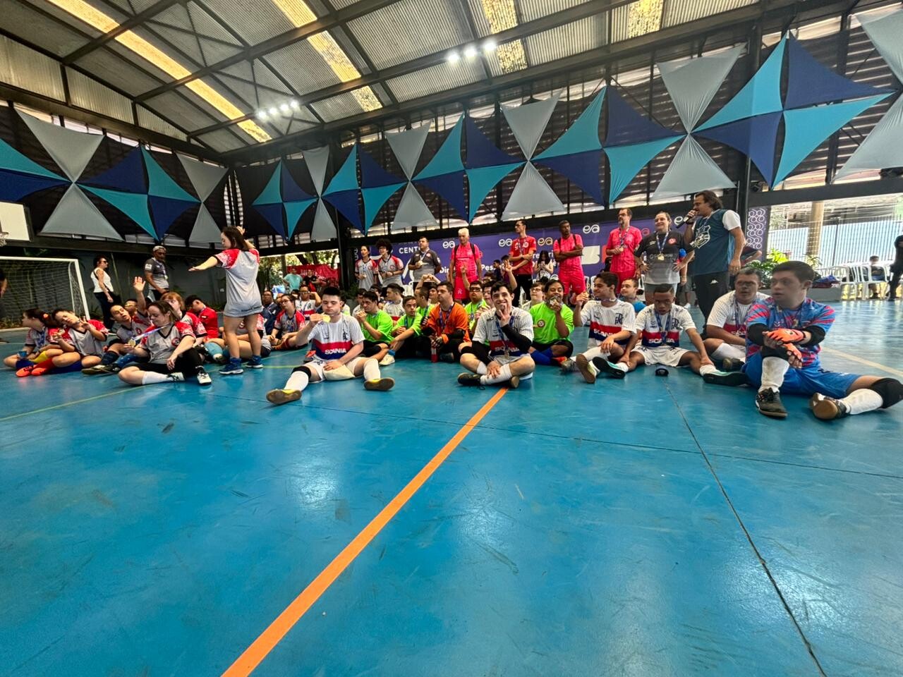 centro-tea-paulista-realiza-1-campeonato-de-futsal-para-pessoas-com-sindrome-de-down-e-promove-inclusao-por-meio-do-esporte