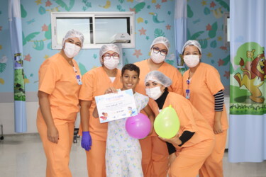 hrd-transforma-alta-hospitalar-em-momento-de-celebracao-para-criancas-da-pediatria