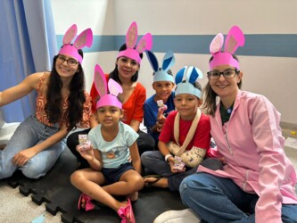 colaboradores-do-hrd-promovem-acoes-de-pascoa-com-pacientes-e-familiares