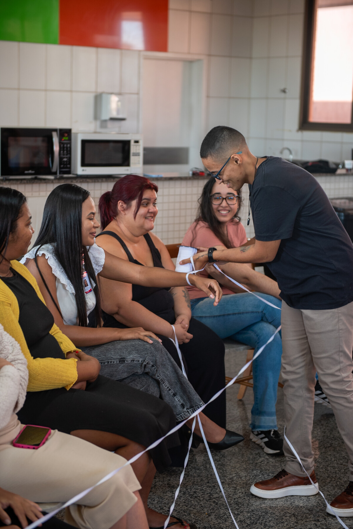 hugol-realiza-cafe-da-manha-especial-em-homenagem-as-maes-da-ala-pediatrica