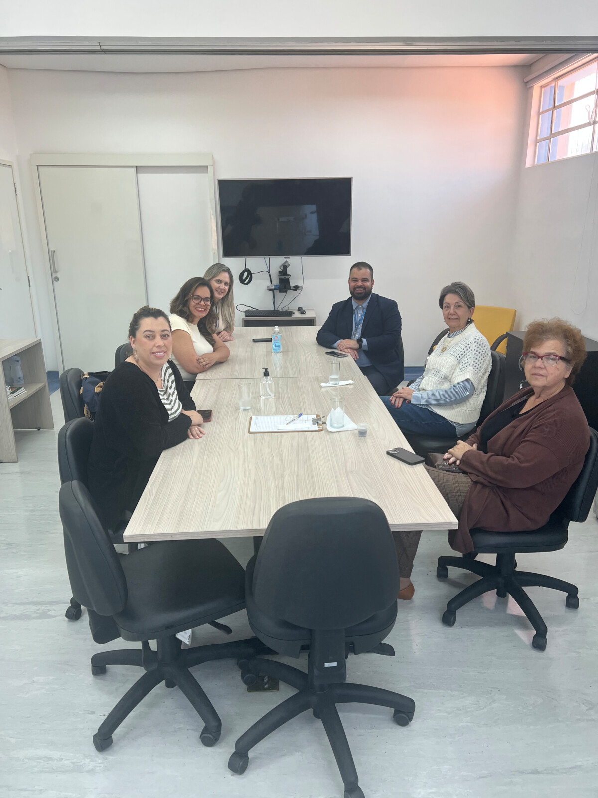 caism-philippe-pinel-teia-agir-recebe-visita-institucional-de-assessora-da-deputada-estadual-analice-fernandes-e-da-secretaria-de-saude-de-taboao-da-serra