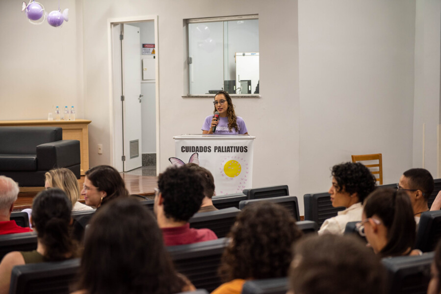 cafe-paliativo-promove-reflexao-sobre-infancia-cuidado-e-acolhimento-no-hugol