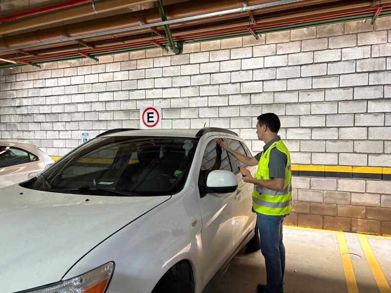 hecad-reforca-seguranca-no-estacionamento-com-blitz-educativa-promovida-pelo-sesmt
