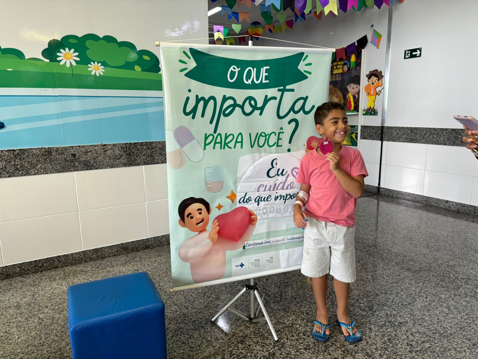 hecad-promove-atividade-especial-da-campanha-o-que-importa-para-voce-e-fortalece-escuta-ativa-dos-pacientes-internados