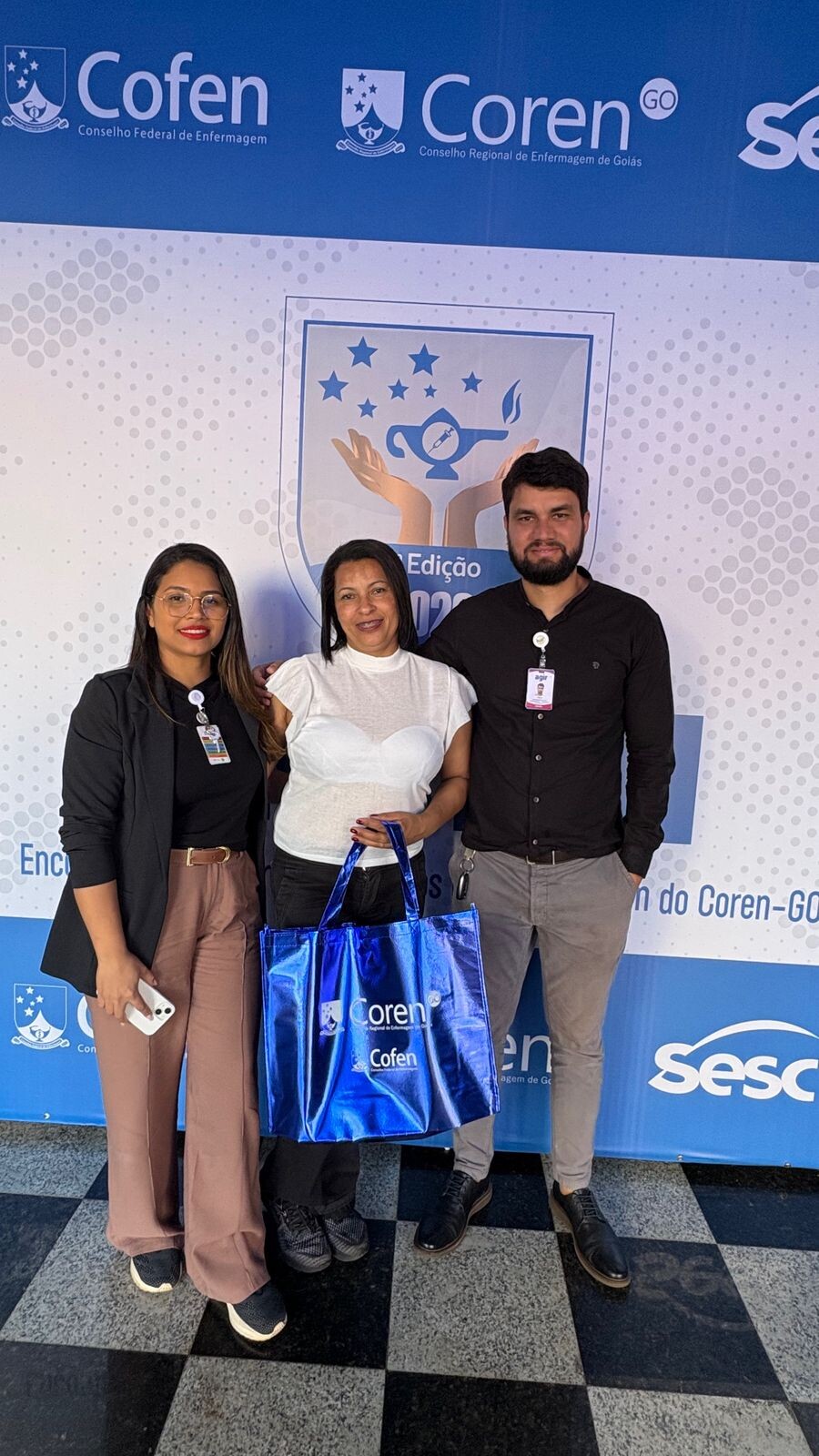 profissional-do-hugol-recebe-homenagem-no-enaten-2026