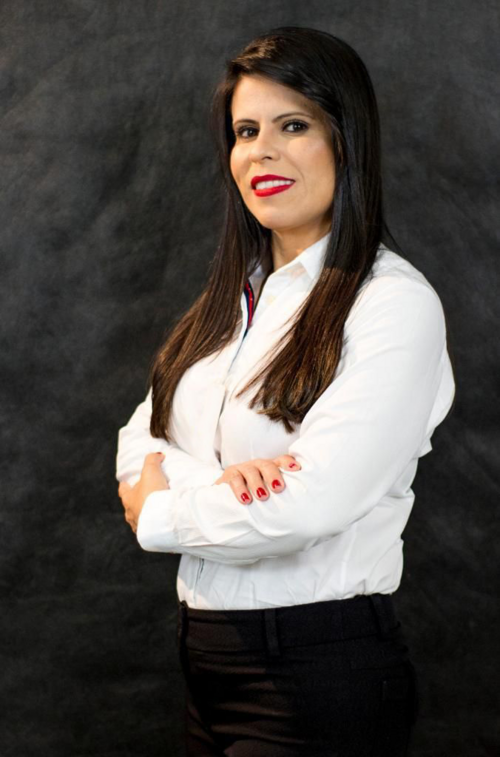 Diretora Administrativa e Financeira - Viviane Tavares Ferreira